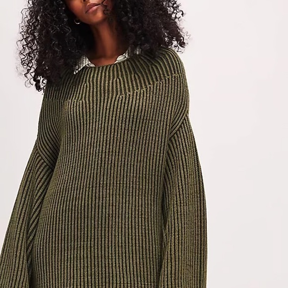 Free People Sweaters - Free People Charlotte Green Knit Tunic XS. NWOT